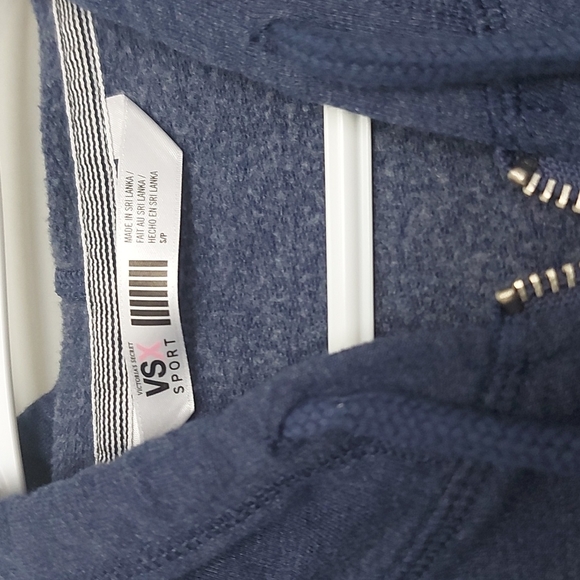 Victoria Secret Sport  zip up hoodie size small - Picture 2 of 7